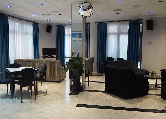 Andalucia Отель 2*